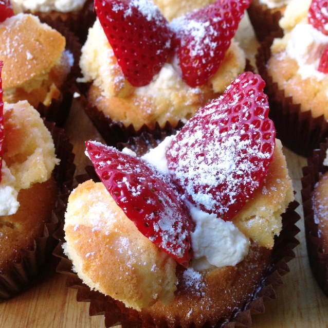 Vanilla Butterfly Cakes With Strawberries and Cream