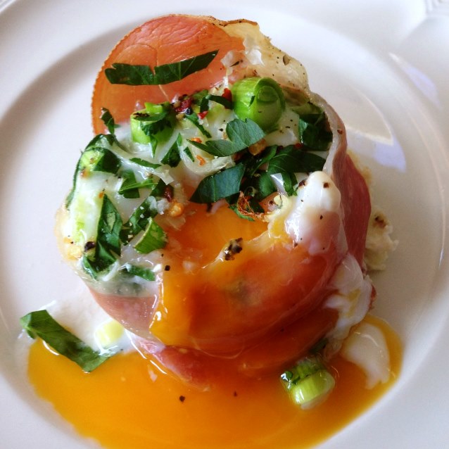 Baked Eggs Wrapped In Prosciutto