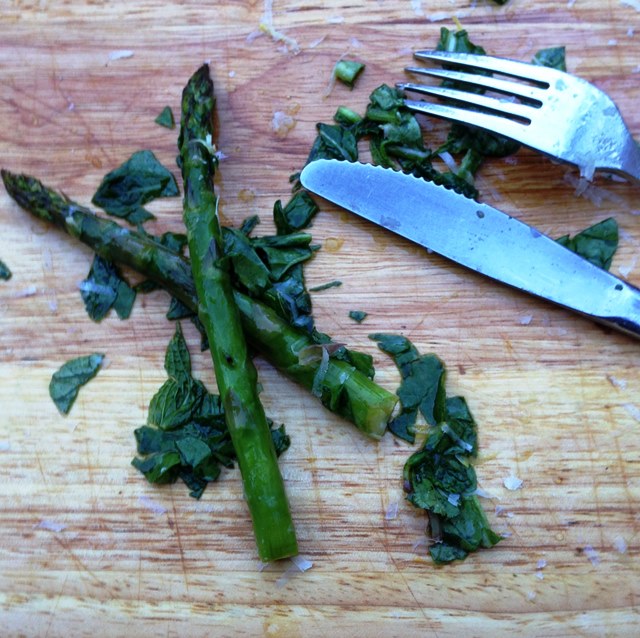 Grilled Asparagus Salad With Rocket
