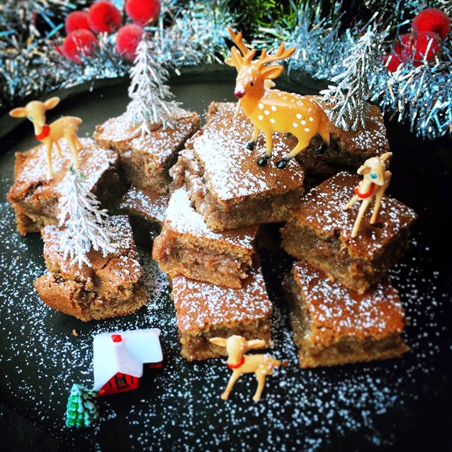 Christmas In July Spiced Ginger Blondie