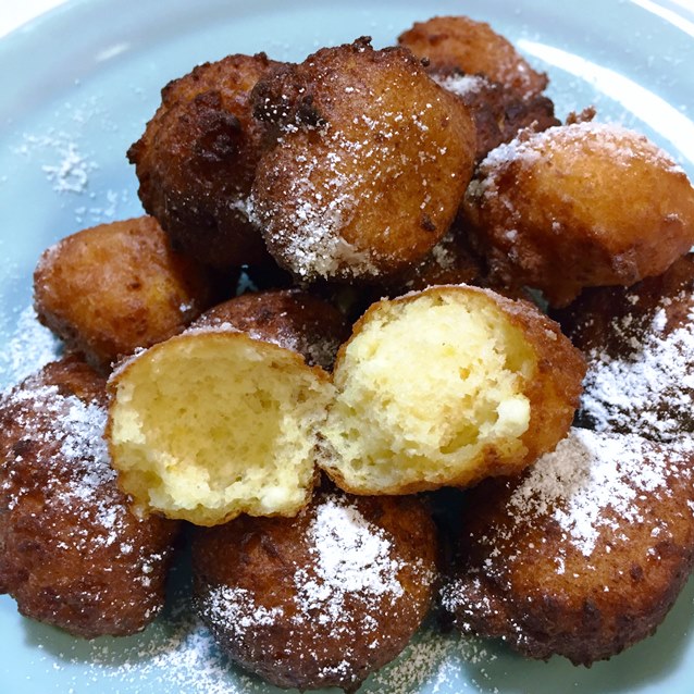 Lemon Scented Fritters